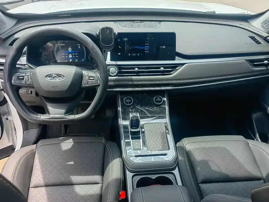Chery Tiggo 8 Tiggo 8 2025 Excellence Edition 230TCI Automatic Luxury Edition 7 Seaters 2025 — миниатюра 2