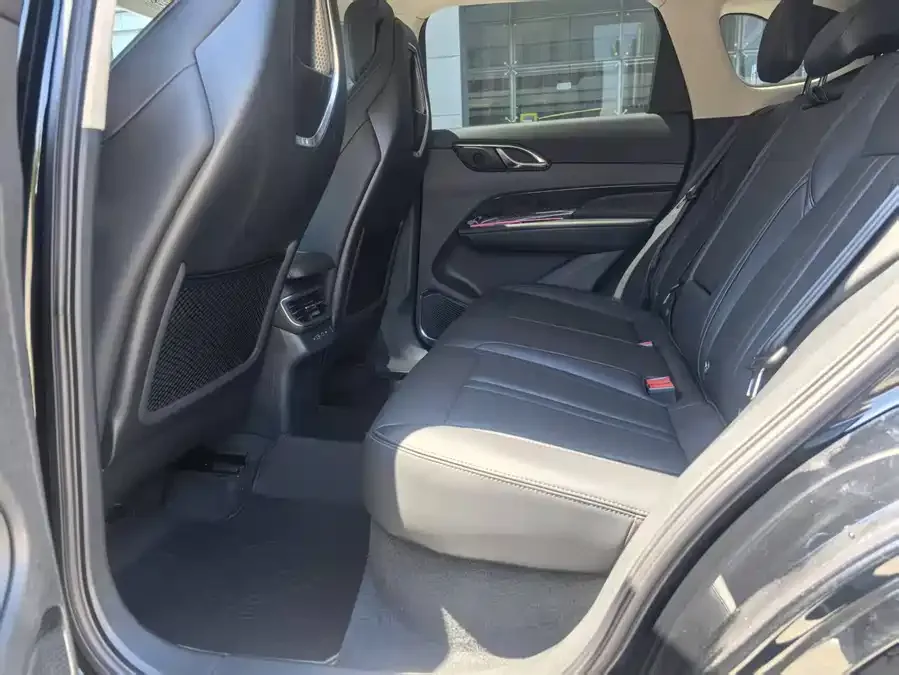 Hongqi HS3 PHEV Hongqi HS3 PHEV 2024 115km Jinwei Edition 2024 — миниатюра 4