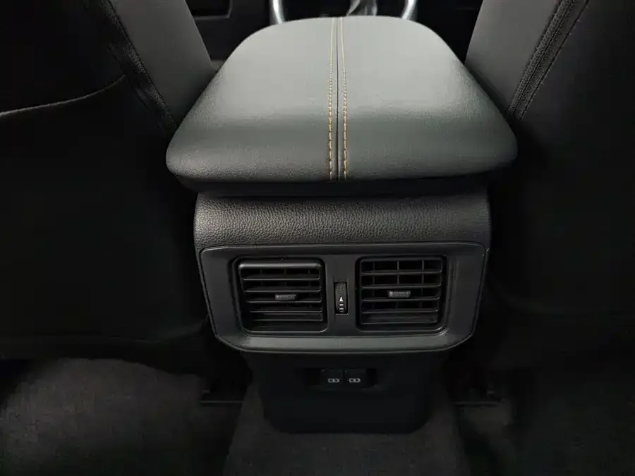 Toyota RAV4 RAV4 Rongfang 2024 2.0L CVT 2WD Fashion PLUS Edition 2024 — миниатюра 4