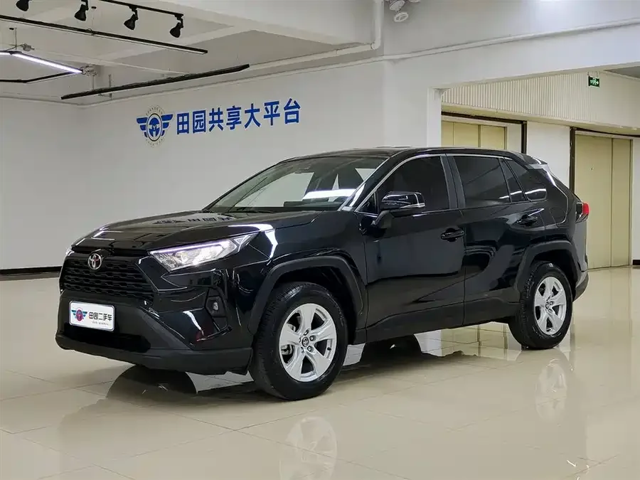 Toyota RAV4 RAV4 Rongfang 2023 2.0L CVT 2WD Urban Edition 2024 — фото 1, купить с доставкой в Москву