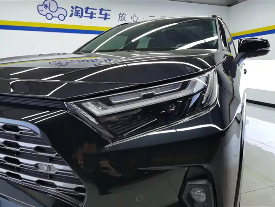 Toyota RAV4 RAV4 Rongfang 2024 2.0L CVT 2WD Fashion PLUS Edition 2025 — миниатюра 2