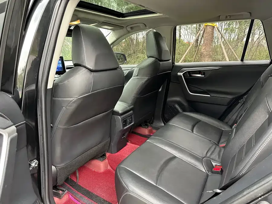 Toyota RAV4 RAV4 Rongfang 2022 2.0L CVT 2WD Fashion PLUS Edition 2022 — миниатюра 3