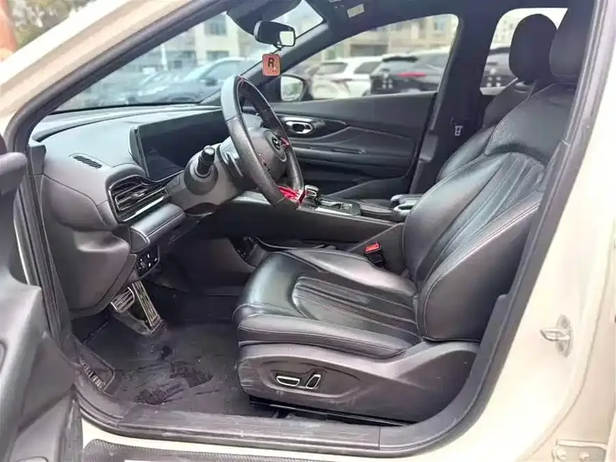 GAC Trumpchi Shadow Leopard Shadow Leopard 2023 270T DCT J11 Edition 2023 — миниатюра 2
