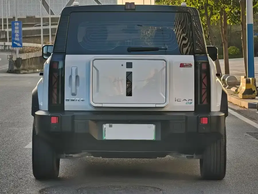 iCAR 03 iCAR 03 2024 472km 4WD long-range version 2024 — миниатюра 2