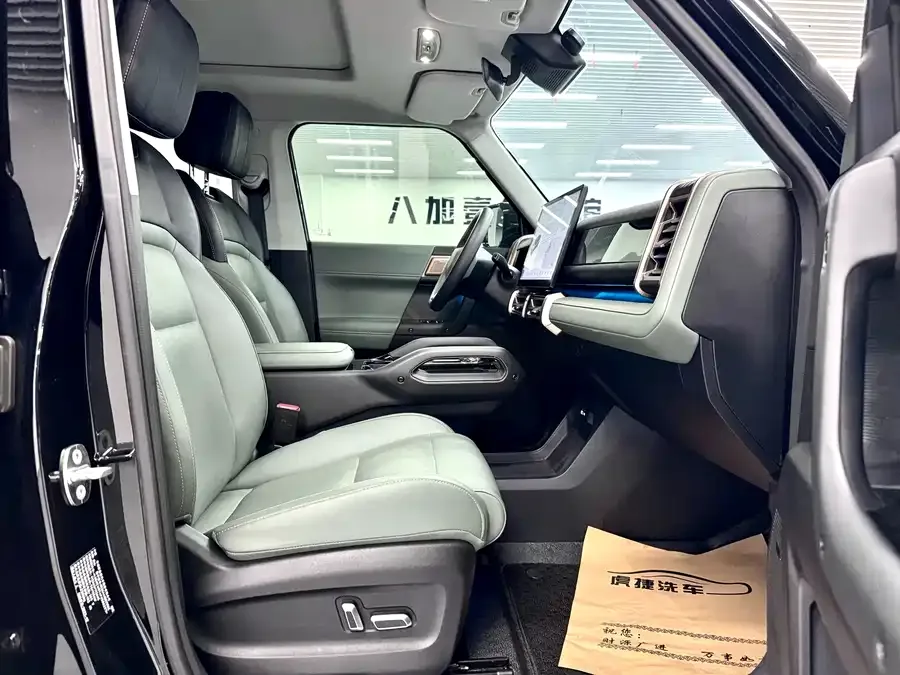 iCAR 03 iCAR 03 2024 501km 4WD long range advanced version 2024 — миниатюра 3