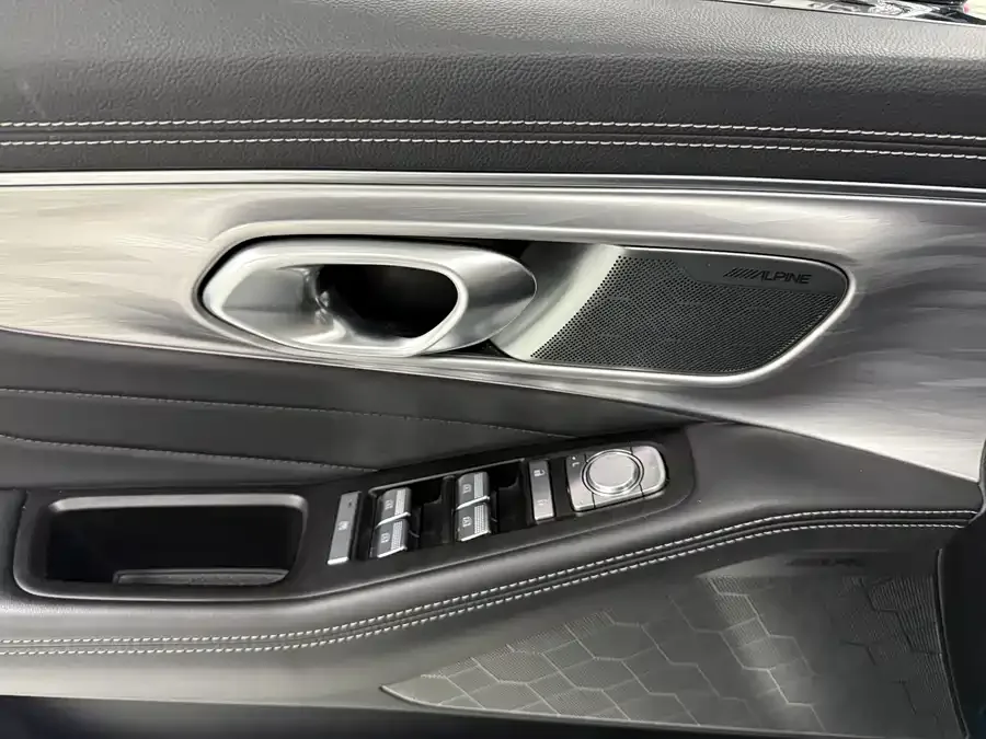 GAC Trumpchi GS8 Trumpchi GS8 2022 Pilot Series 2.0TGDI 4WD Luxury Smart Edition (7 Seaters) 2023 — миниатюра 3