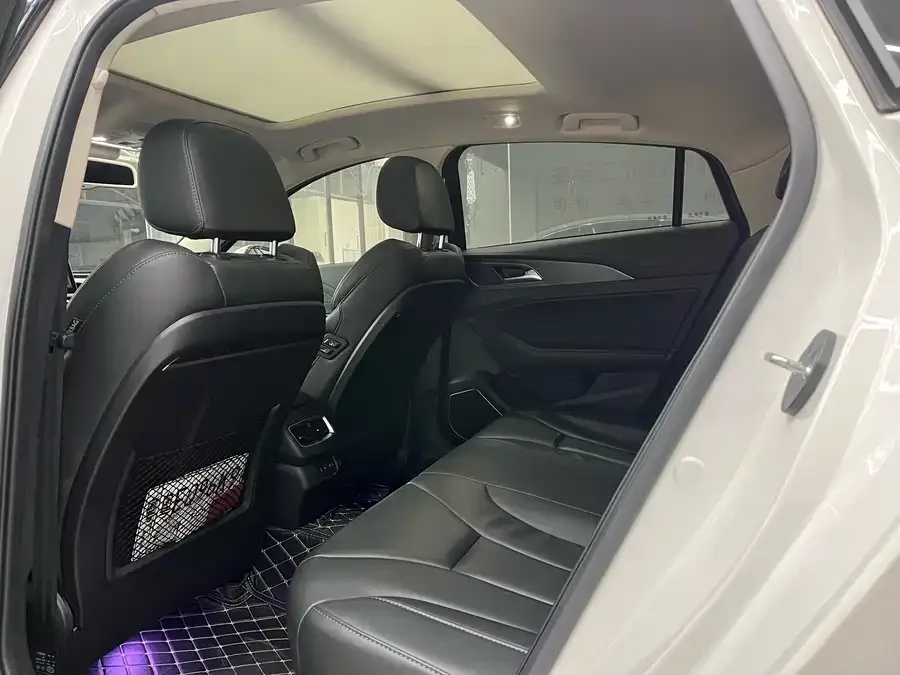 Hongqi H5 Hongqi H5 2022 Classic 1.8T Automatic Intelligent Connection Flagship Edition 2022 — миниатюра 2