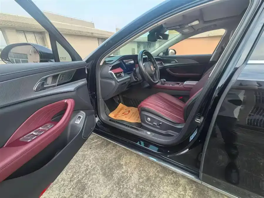 Hongqi H5 Hongqi H5 2023 2.0T Automatic Intelligent Connected Flag Edition 2023 — миниатюра 2