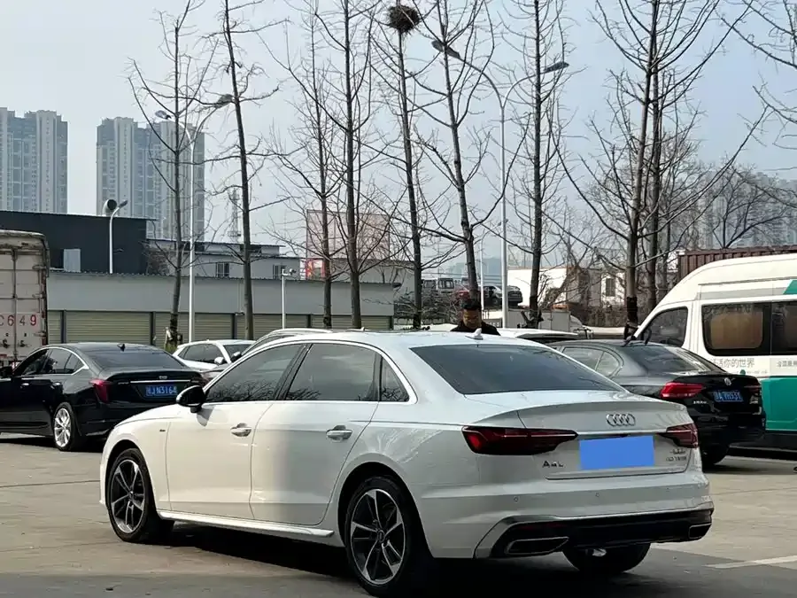 Audi a4 l 2022 40 TFSI Fashion Dynamic Edition 2022 — миниатюра 3