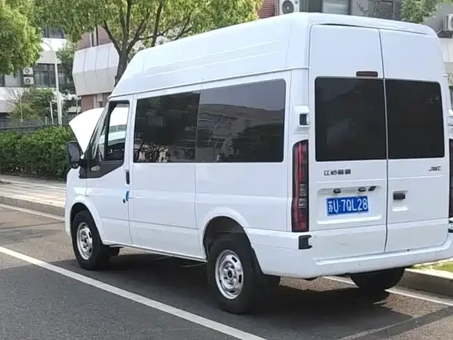 Jiangling Fushun Jiangling Fushun 2024 2.0T Manual Diesel Short Wheelbase Medium Roof Commercial Multi-purpose Passenger Vehicle (5 Seats) 2024 — миниатюра 2