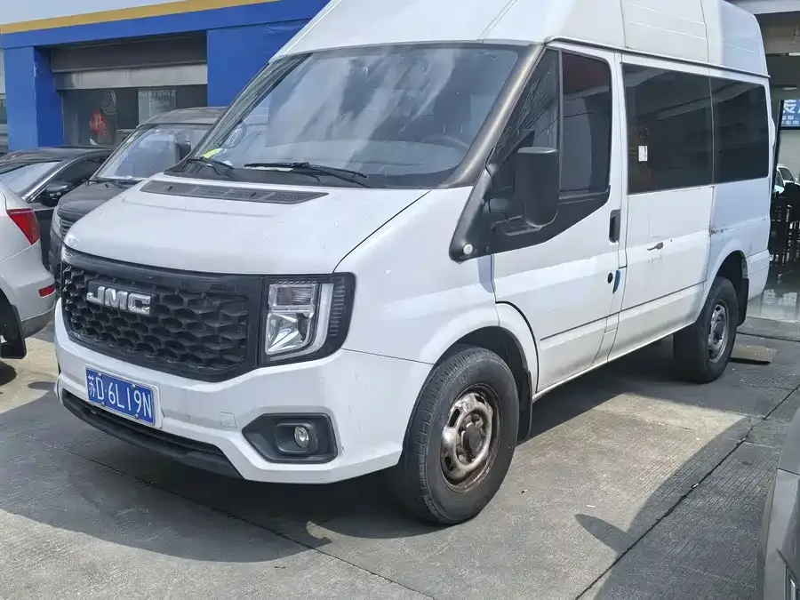 Jiangling Fushun Jiangling Fushun 2023 2.0T manual short-axle mid-roof commercial multi-purpose passenger car with 5 seats 2023 — фото 1, купить с доставкой в Москву