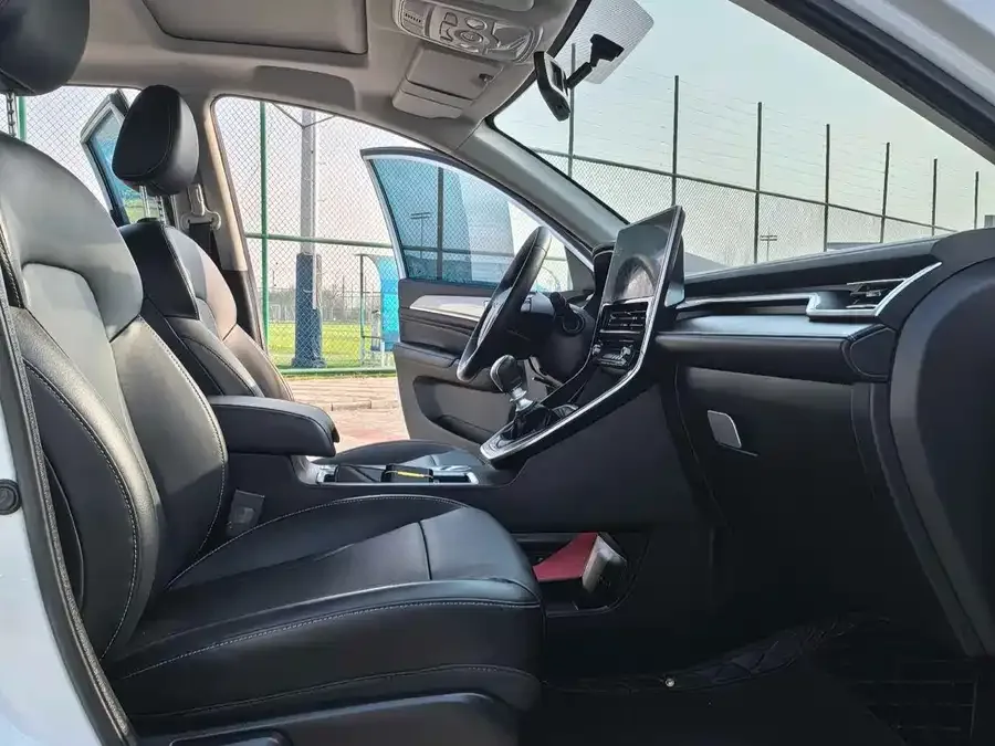 Haval M6 Haval M6 2023 PLUS 1.5T manual luxury smart connected model 2023 — миниатюра 3