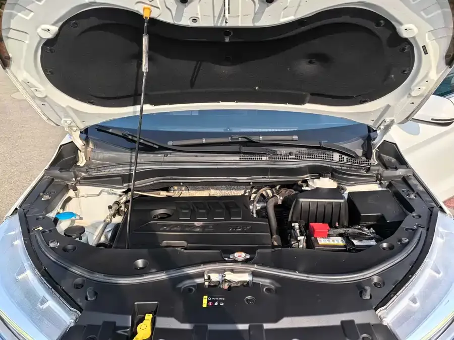 Haval M6 Haval M6 2023 PLUS 1.5T manual luxury smart connected model 2023 — миниатюра 4