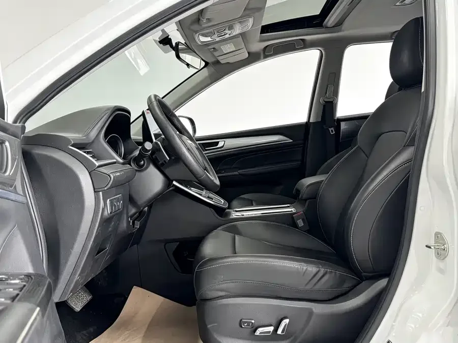 Haval M6 Haval M6 2023 PLUS 1.5T DCT Luxury Smart Connected Edition 2023 — миниатюра 3