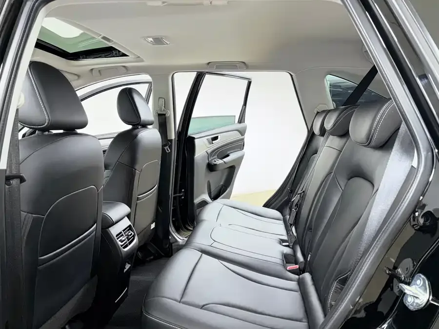 Haval M6 Haval M6 2021 PLUS 1.5T manual luxury smart connected model 2022 — миниатюра 3
