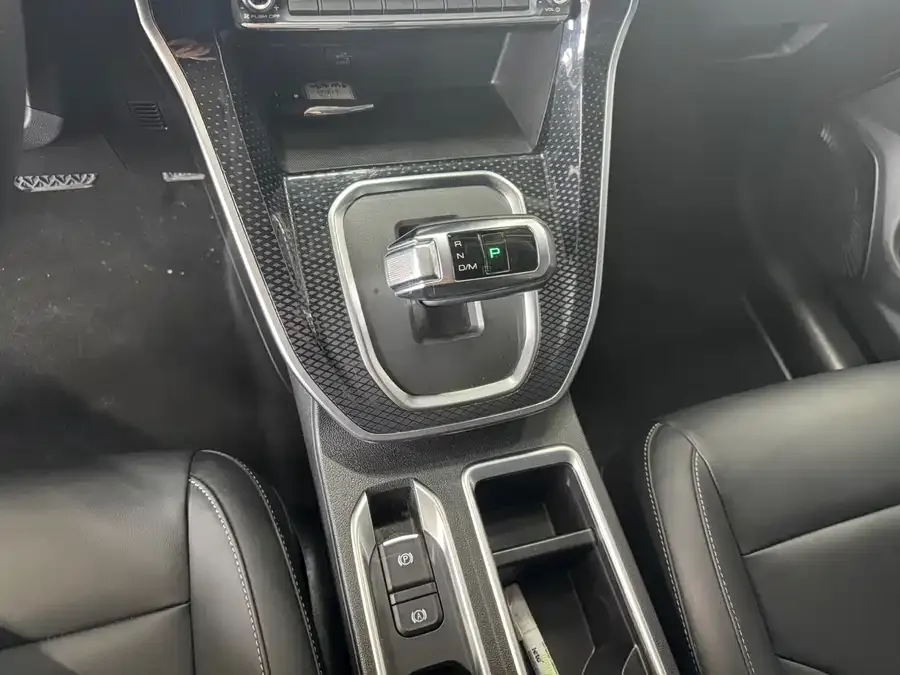 Haval M6 Haval M6 2023 PLUS 1.5T DCT Luxury Smart Connected Edition 2023 — миниатюра 3