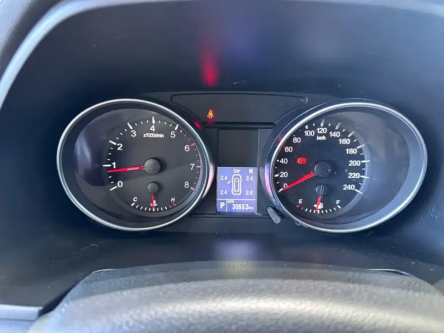 Haval M6 Haval M6 2021 PLUS 1.5T DCT Elite Intelligent Connected Model 2022 — миниатюра 3