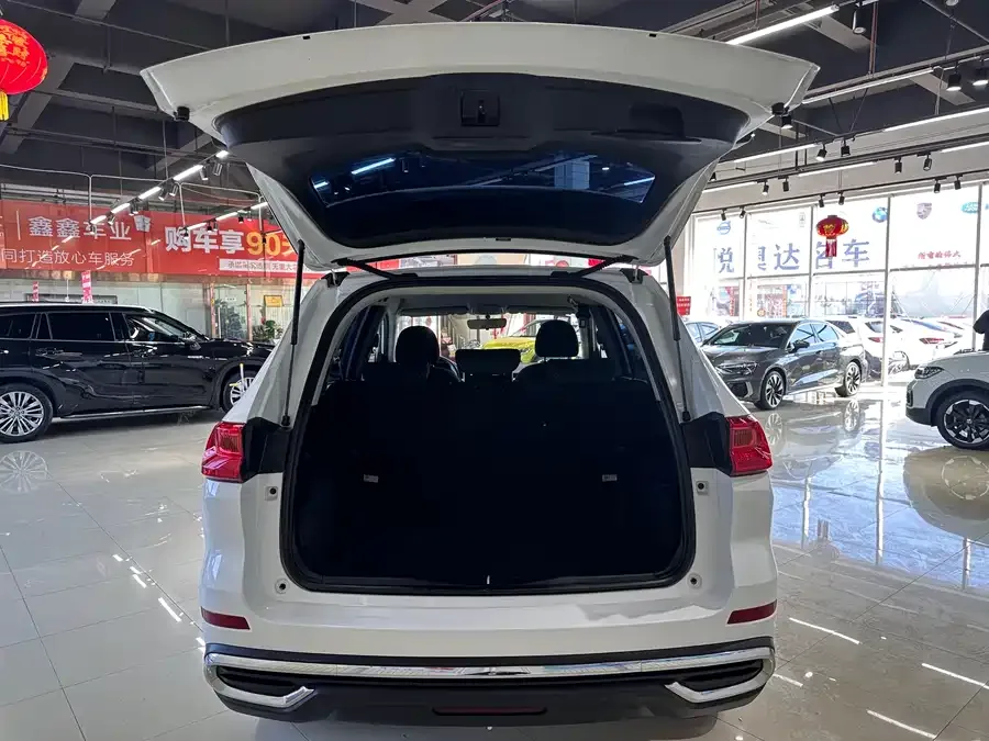 Haval M6 Haval M6 2021 PLUS 1.5T DCT Elite Intelligent Connected Model 2022 — миниатюра 5