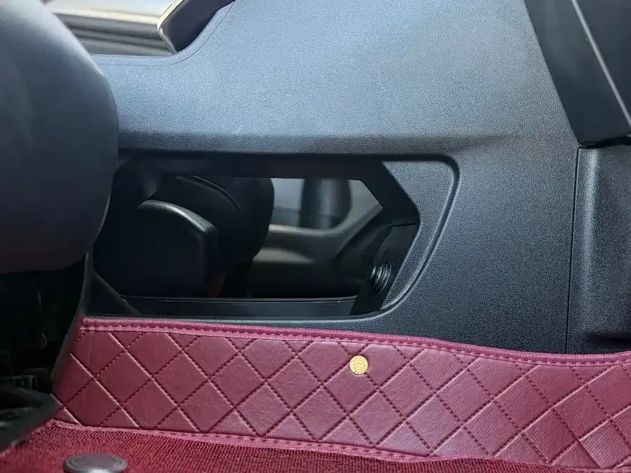 Haval M6 Haval M6 2021 PLUS 1.5T DCT Elite Intelligent Connected Model 2022 — миниатюра 5
