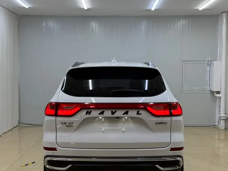 Haval M6 Haval M6 2023 PLUS 1.5T DCT Luxury Smart Connected Edition 2023 — миниатюра 2
