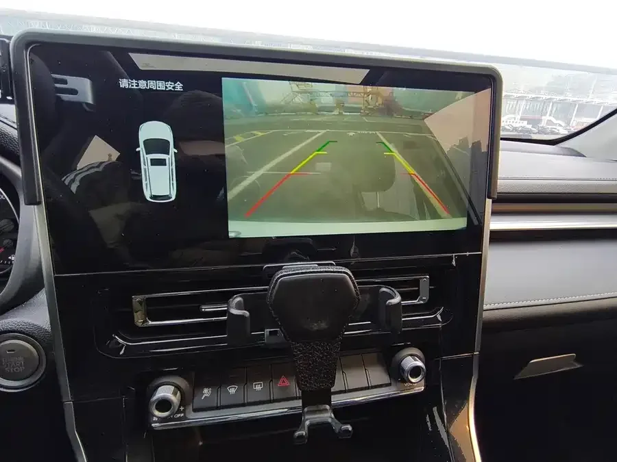 Haval M6 Haval M6 2021 PLUS 1.5T DCT Smart Edition 2022 — миниатюра 4