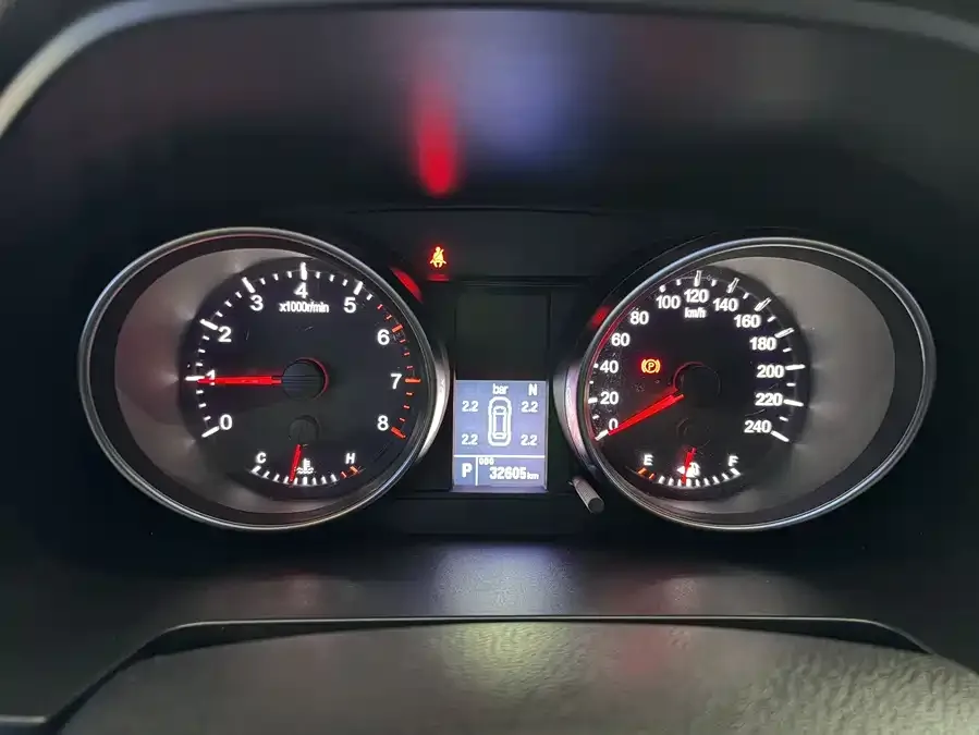 Haval M6 Haval M6 2021 PLUS 1.5T DCT Luxury Smart Connected Edition 2022 — миниатюра 4