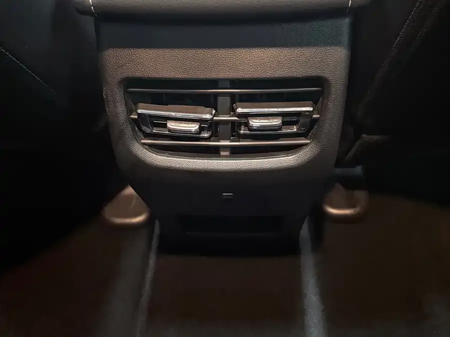 Haval M6 Haval M6 2021 PLUS 1.5T DCT Luxury Smart Connected Edition 2023 — миниатюра 4
