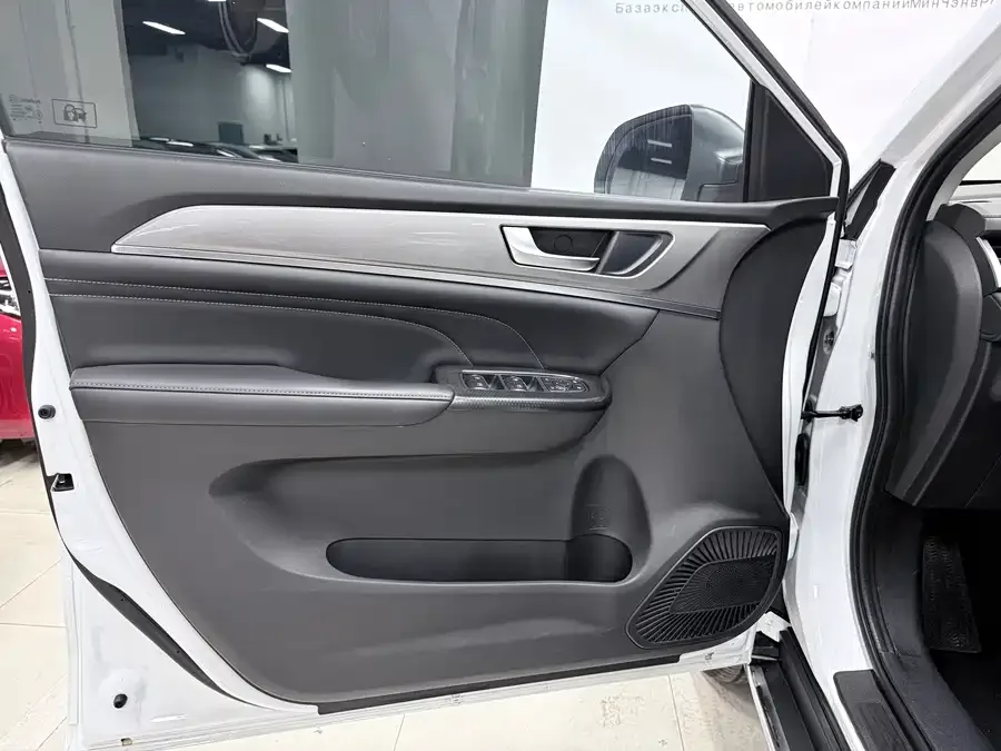 Haval M6 Haval M6 2021 PLUS 1.5T DCT Luxury Smart Connected Edition 2023 — миниатюра 5
