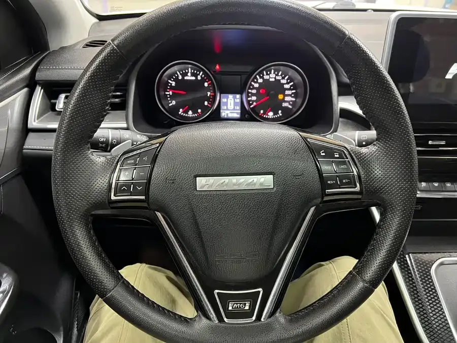 Haval M6 Haval M6 2021 PLUS 1.5T DCT Luxury Smart Connected Edition 2022 — миниатюра 4