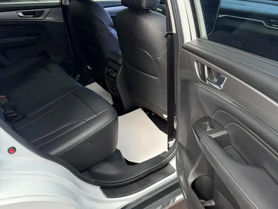 Haval M6 Haval M6 2023 PLUS 1.5T DCT Luxury Smart Connected Edition 2022 — миниатюра 3