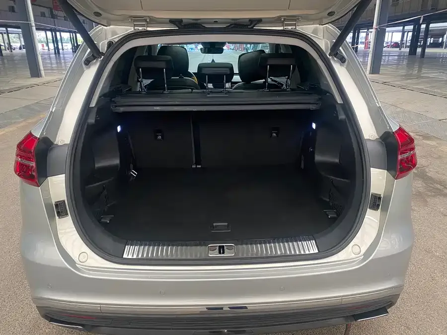 Hongqi HS5 Hongqi HS5 2019 2.0T Zhilian Flagship 4WD Edition 2022 — миниатюра 3