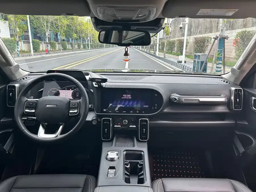 Haval Big dog Haval Big Dog 2022 1.5T DCT 2WD Horse Dog Edition 2023 — миниатюра 2