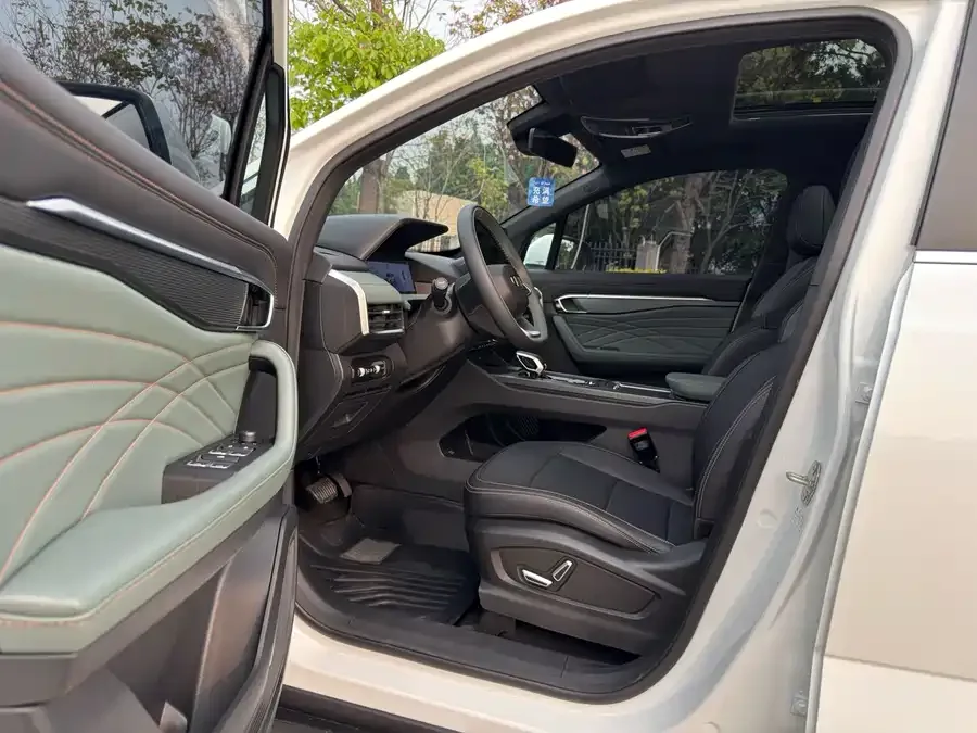 Geely Haoyue L Haoyue L 2023 2.0T DCT Premium Edition 2025 — миниатюра 4