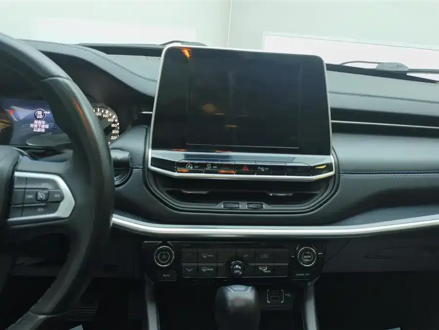 Jeep Compass 2021 Compass 220T Automatic Leading Edition 2022 — миниатюра 4