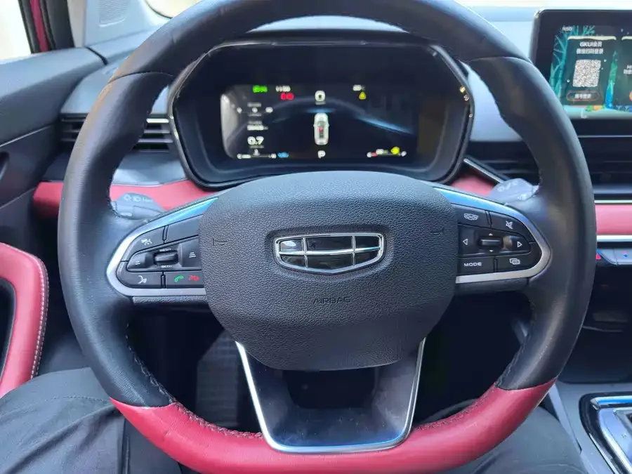 Geely Emgrand S Emgrand S 2021 1.4T CVT Premium Edition 2022 — миниатюра 4