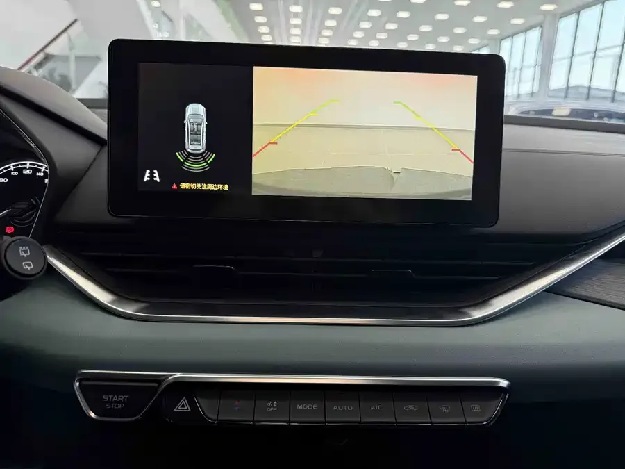 Geely Emgrand S Emgrand S 2022 1.4T CVT Crossover Player Edition 2022 — миниатюра 4