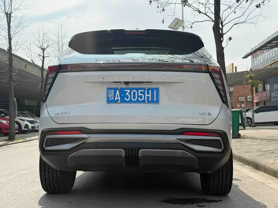 Geely Atlas L Boyue L 2024 1.5TD DCT Flagship Edition 2024 — миниатюра 2