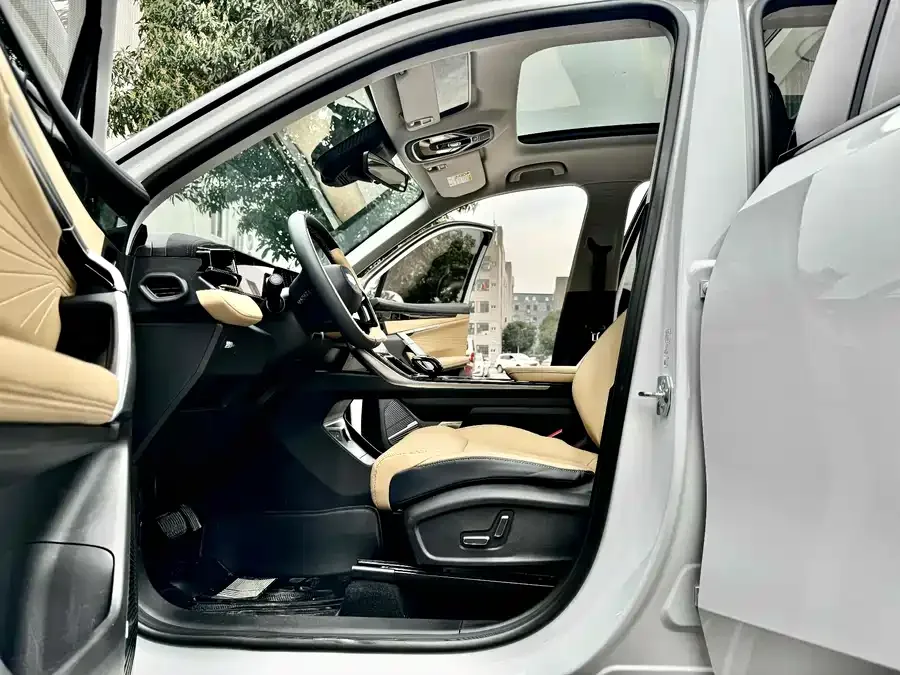 Geely Atlas L Boyue L 2023 1.5TD DCT Premium Edition 2022 — миниатюра 4