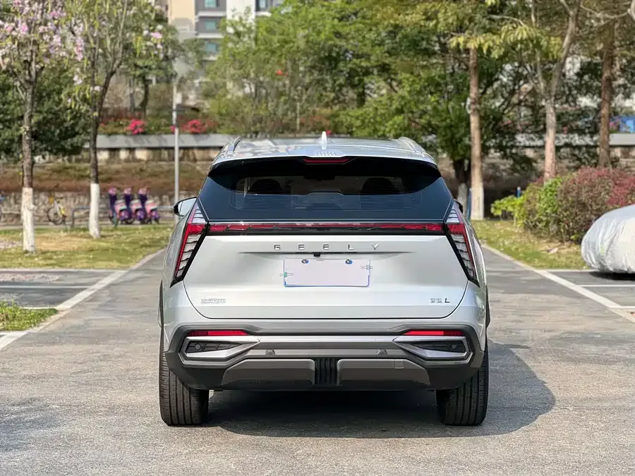 Geely Atlas L Boyue L 2023 1.5TD DCT Premium Edition 2023 — миниатюра 2