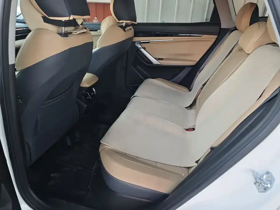 Geely Atlas L Boyue L 2023 1.5TD DCT Luxury Edition 2023 — миниатюра 2