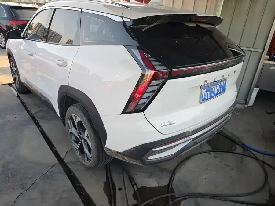 Geely Atlas L Boyue L 2023 1.5TD DCT Luxury Edition 2023 — миниатюра 3