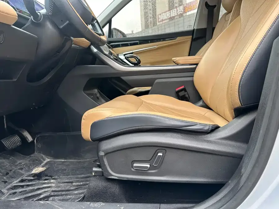 Geely Atlas L Boyue L 2023 1.5TD DCT Premium Edition 2022 — миниатюра 4