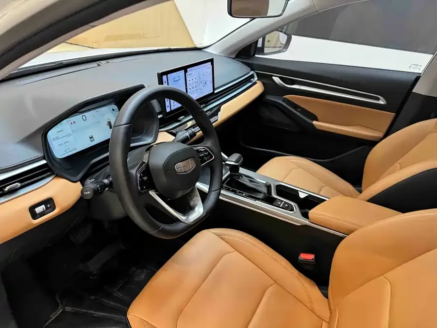 Geely Emgrand Emgrand 2023 4th Generation Champion Edition 1.5L CVT Flagship Model 2024 — миниатюра 2