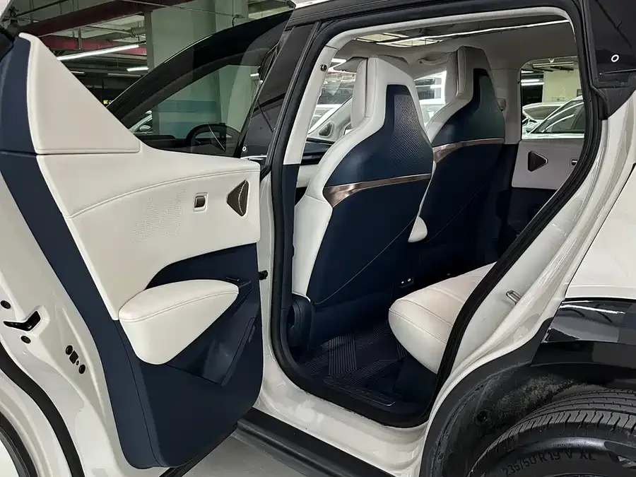 Zeekr X Zeekr X 2023 4WD YOU Edition 5 Seaters 2023 — миниатюра 3