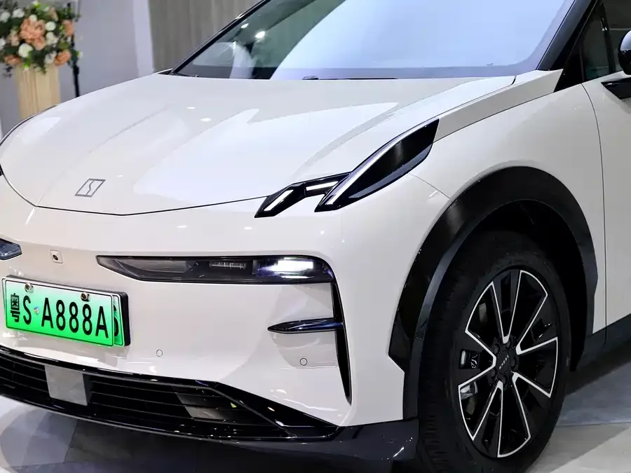 Zeekr X Zeekr X 2025 four-seat rear-wheel drive cube version 2024 — миниатюра 3