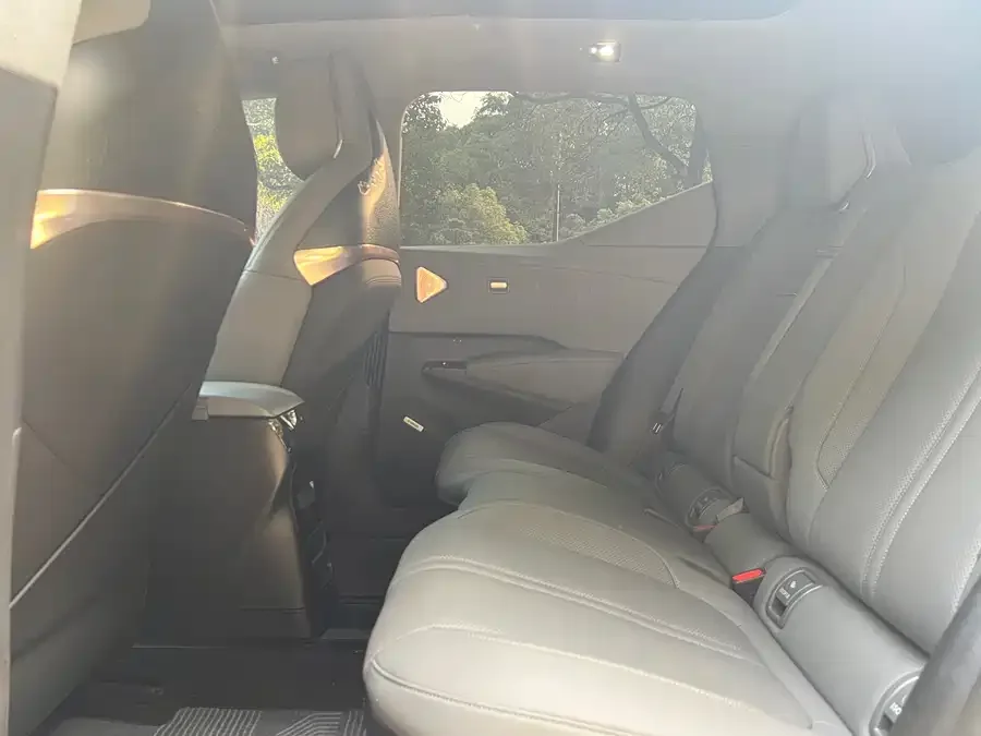 Zeekr X Zeekr X 2024 four-seat rear-wheel drive version 2024 — миниатюра 4