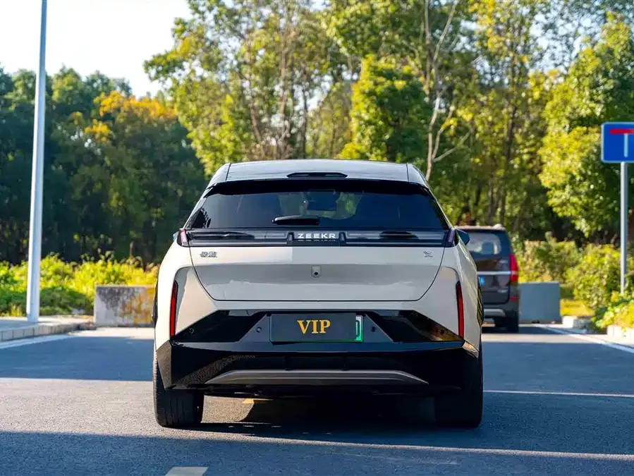 Zeekr X Zeekr X 2025 four-seat rear-wheel drive cube version 2024 — миниатюра 2