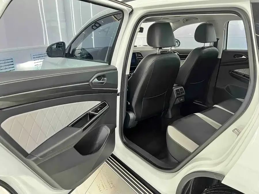 Jetta VS7 Jetta VS7 2023 280TSI Automatic High-gloss Enjoyment Edition 2023 — миниатюра 4