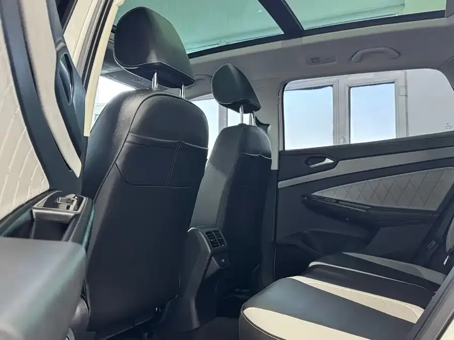 Jetta VS7 Jetta VS7 2023 280TSI Automatic High-gloss Enjoyment Edition 2023 — миниатюра 4