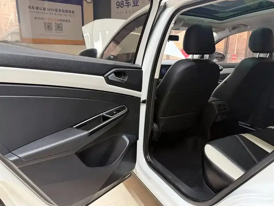 Jetta VS7 Jetta VS7 2023 280TSI automatic aggressive version 2023 — миниатюра 5